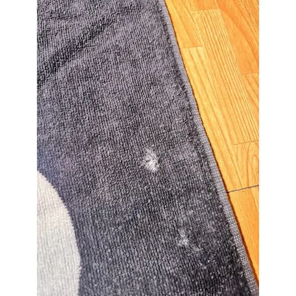 1988 Phantom of the Opera Vintage Beach Towel 32" x 56" Small Tear - Picture 3 of 5